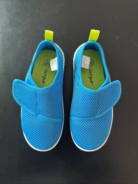 Kids water shoes